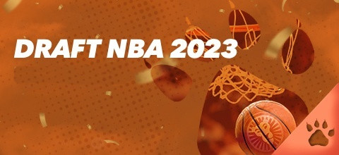 Draft NBA 2023 con baloncesto y confeti sobre fondo naranja.